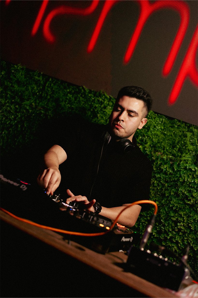 Show de láseres con el ciervo — Shampoo Entertainment